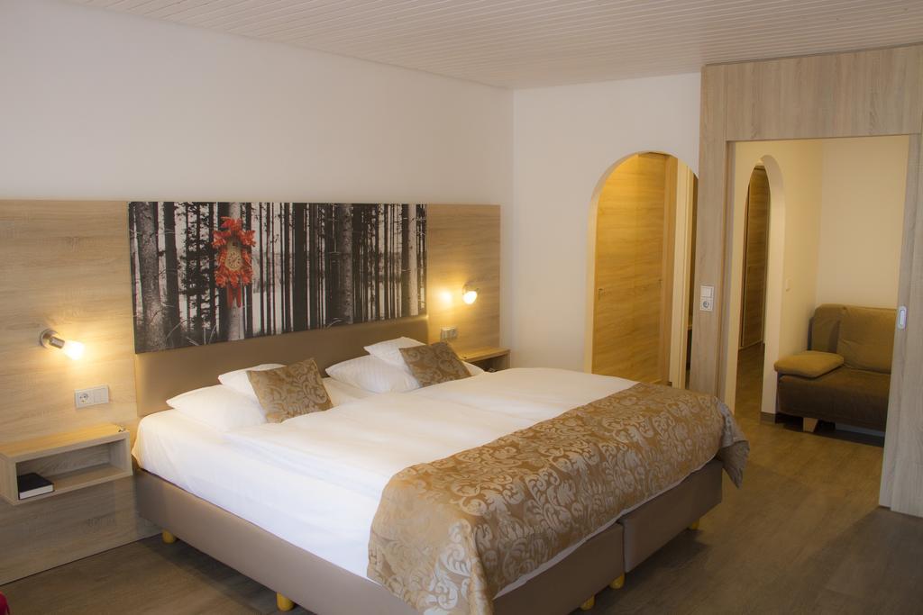 Best Western Plus Schwarzwald Residenz Triberg im Schwarzwald Luaran gambar